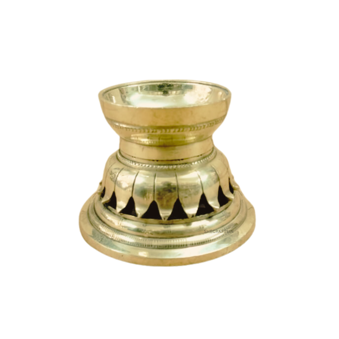BRASS FLORAL DESIGNED CANDLE STAND | CANBDLE HOLDER | GIFT | HOME DECOR | TABLE DECOR