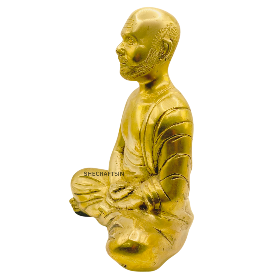 SREENARAYANA GURUDEVAN STATUE