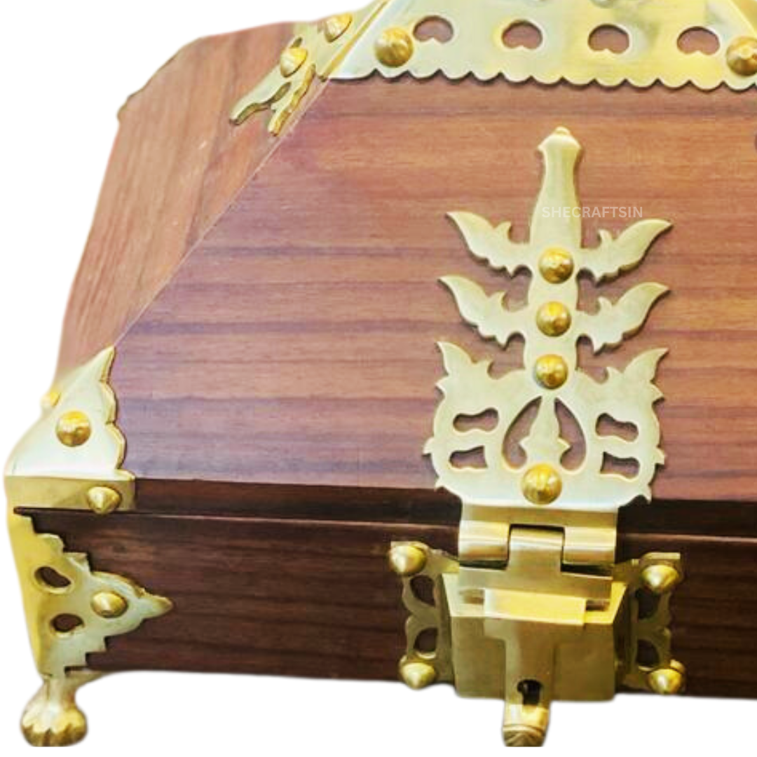 KERALA TRADITONAL NETTURPETTI  BROWN WITH KEYS | AAMADAPETTI | WOODEN JEWEL BOX | JEWELLERY BOX