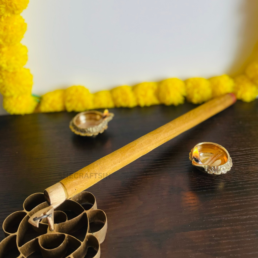 BRONZE HANDMADE ACHAPPAM MAKER WITH WOODEN HANDLE