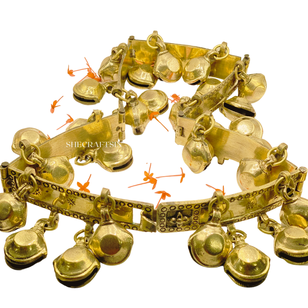 BRASS ARAPATTA WITH BELLS FOR TEMPLE | VELICHAPADU'S ARAMANI | BRASS WAISTBELT STUDDED WITH BELLS