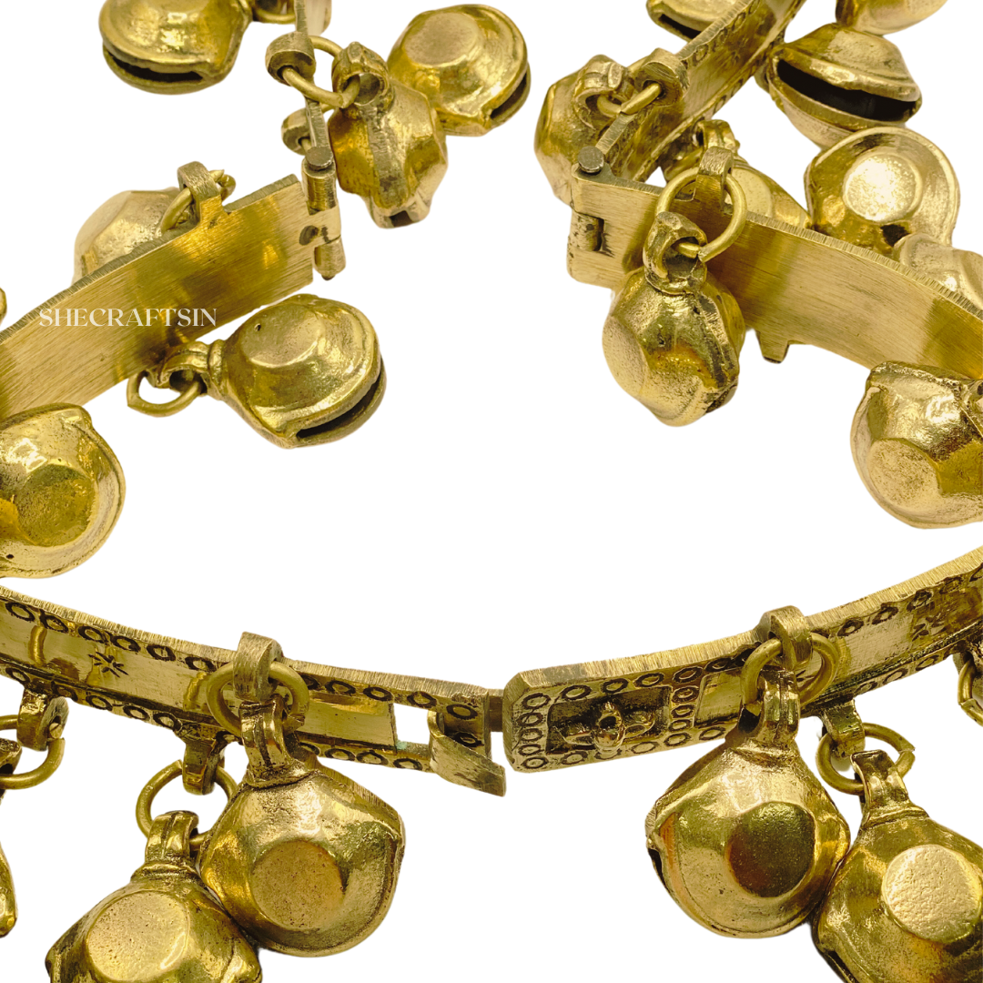 BRASS ARAPATTA WITH BELLS FOR TEMPLE | VELICHAPADU'S ARAMANI | BRASS WAISTBELT STUDDED WITH BELLS