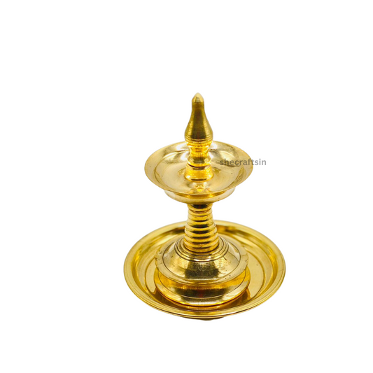 BRASS OIL LAMP WITH PLATE | SMALL NILAVILAKKU