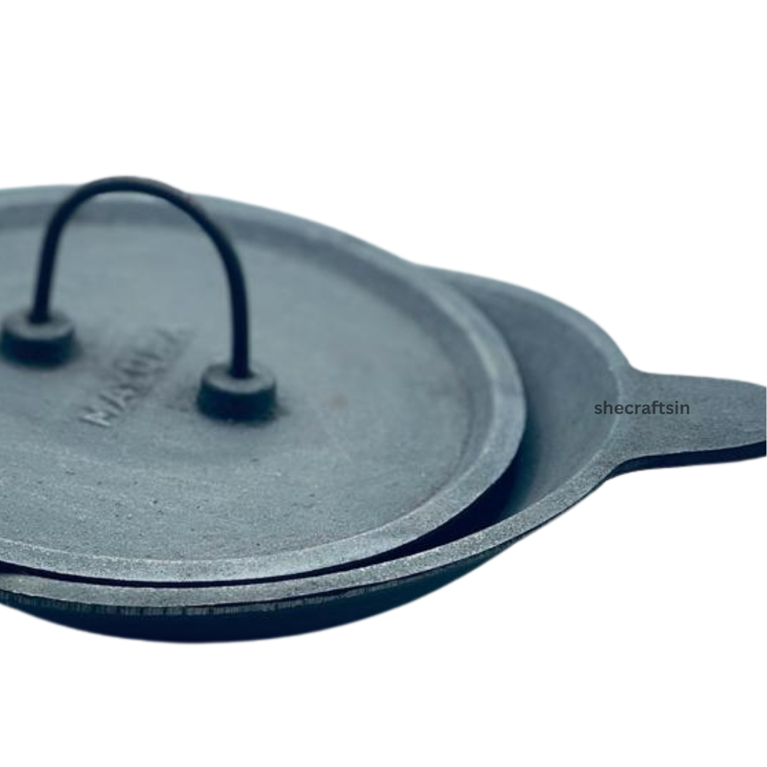 CAST IRON APPAM MAKER WITH LID